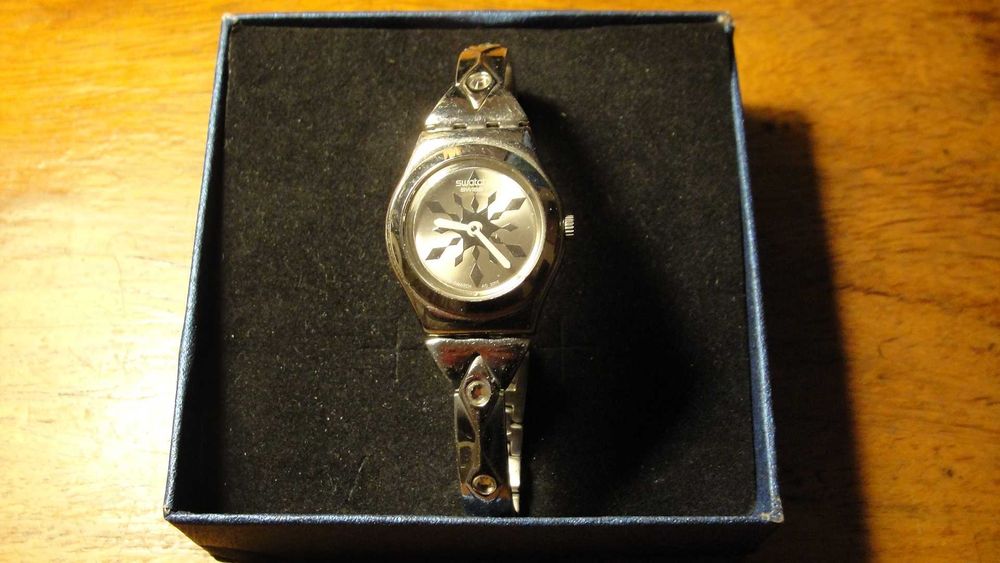 Наручний годинник SWATCH
