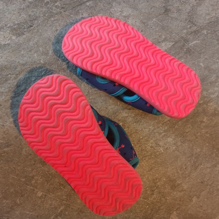 Klapki na plaże dziecięce r.25 Decathlon Nabaiji