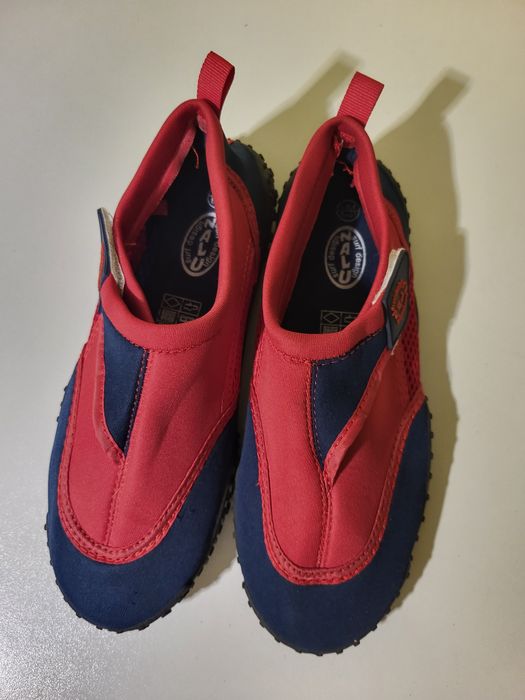 Аквашузи, коралки 37 розмір