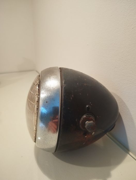 Farol motorizada CEV