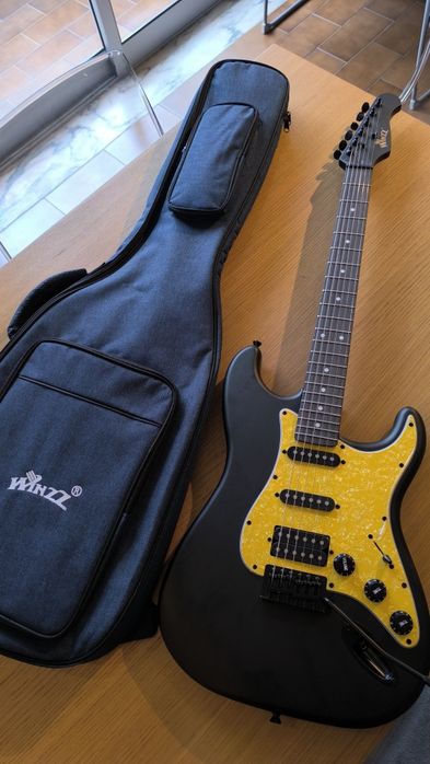 Kit Completo Guitarra Elétrica Winzz (Como Nova) + 12 Acessórios