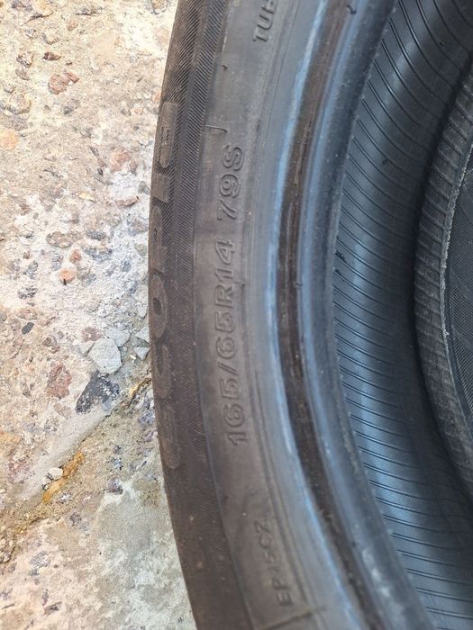 Продам Bridgestone 165/65R14(4) покрышки