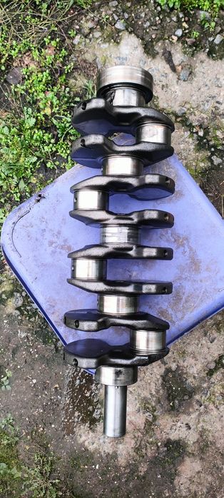 Колінвал на Кіа Соренто 2,5 tdi