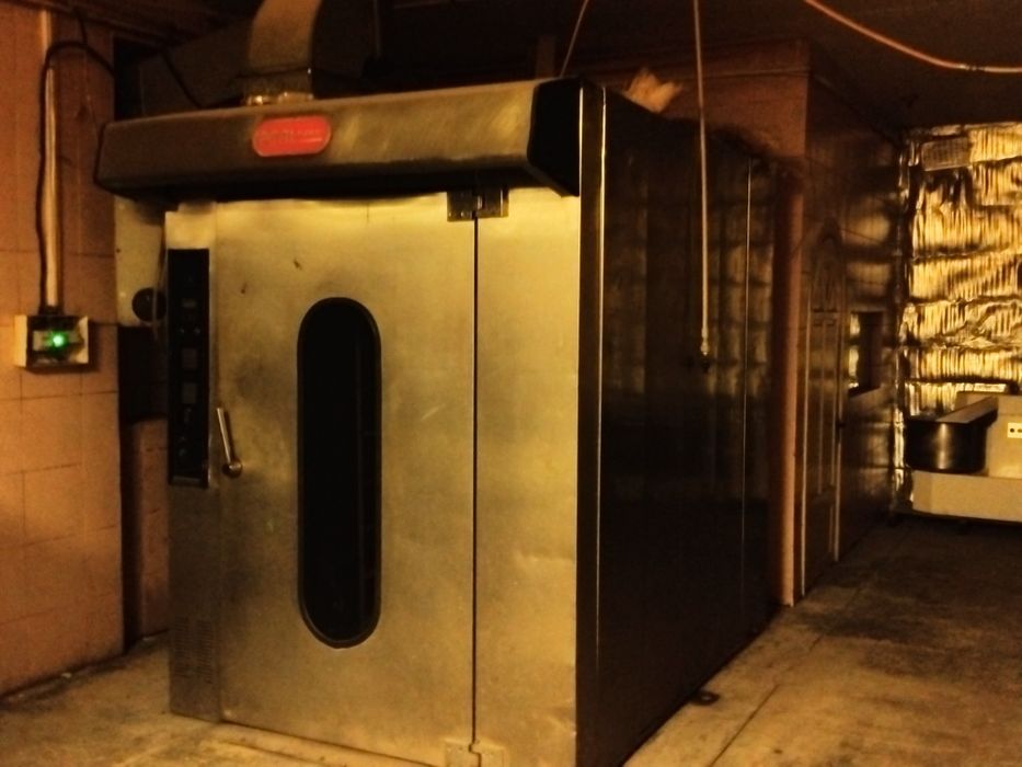 Оренда приміщення комерційного призначення Свалява  Закарпатської