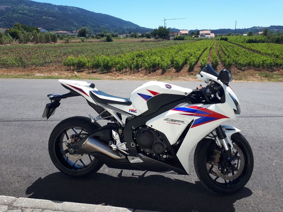 Honda CBR 1000rr HRC Fireblade (ABS) de 2012 c/ apenas e só 2.940 km's