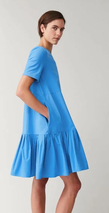 Платье    COS  котон  Платье в блестящую полоску ZARA