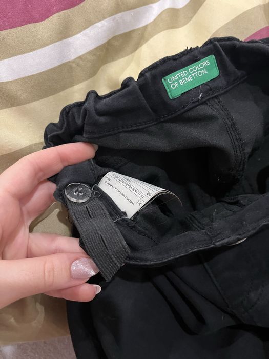 Calças pretas Benetton 10-11 anos | Botão falso | Juvenil