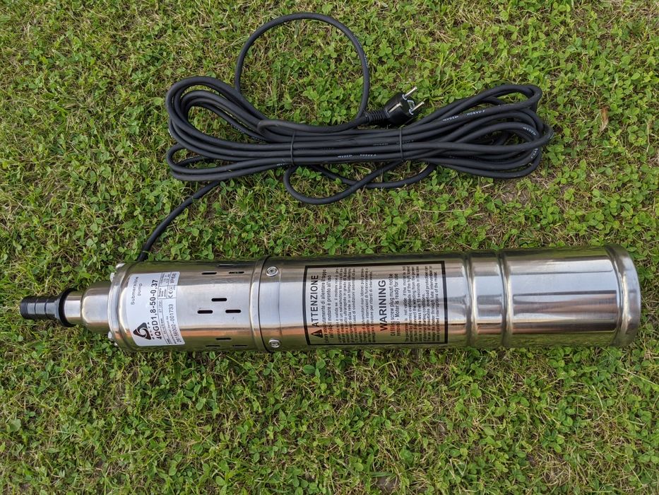 Насос для води в колодязь, скважину