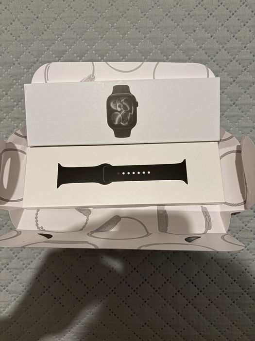 Apple watch series 11 cellular 46mm
