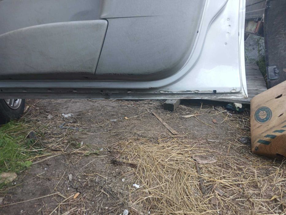 продаеться focus 2.3 газбензОбмен авто з неробочою акпп либо пирожок