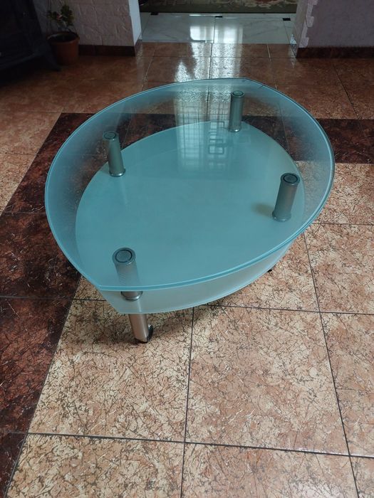 Журнальний столик