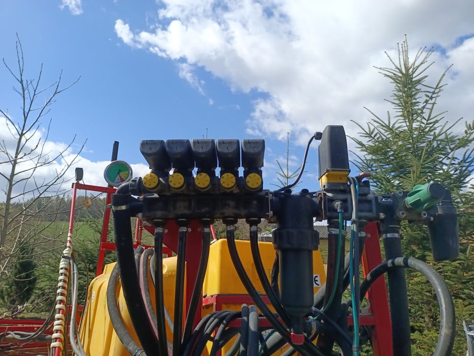 Opryskiwacz 1200l/18m