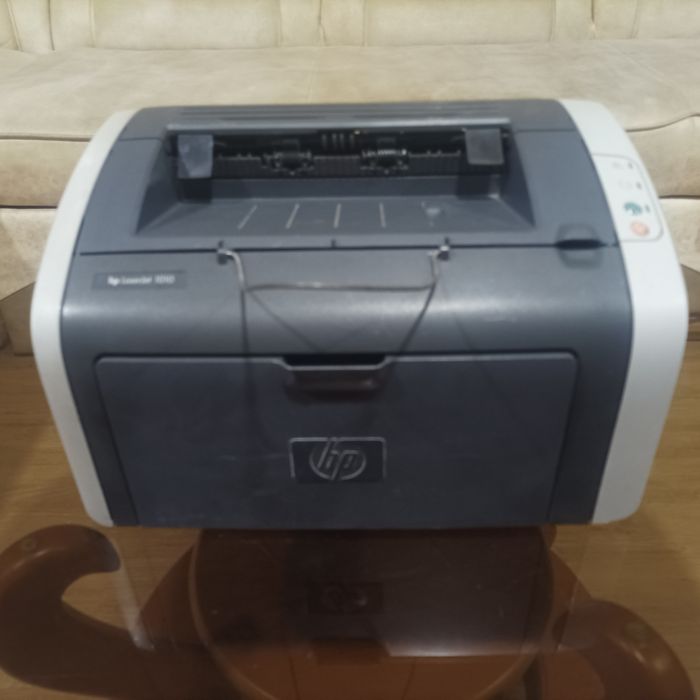 Принтер HP lj1010