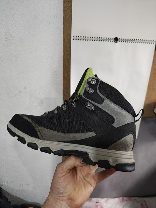 Buty trekkingowe Helly Hansen na membranie Waterproof. Rozmiar 42.5