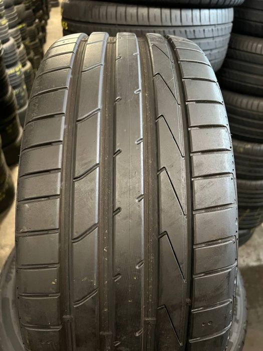 Шини Літні 235х40хR19 Hankook Ventus S1 Evo2 / 4 Шт 95+% Протектор Як Нові