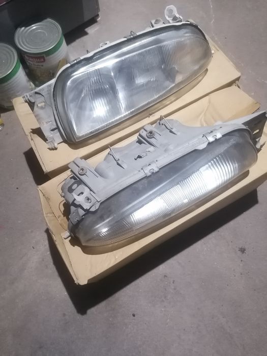 Faróis Ford Fiesta mk4