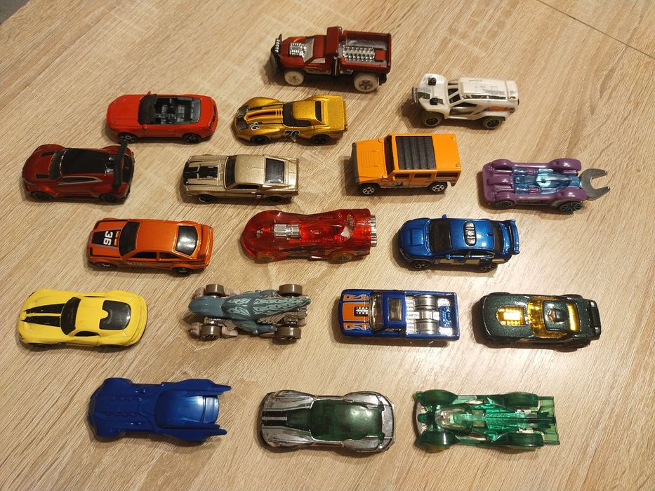Autka hot wheels