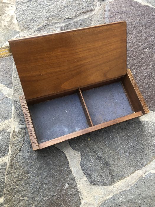 Цікава старовинна скринька