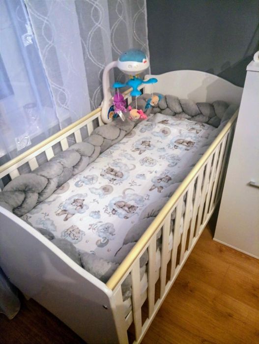 Pilne Łóżeczko 2w1 + dodatki