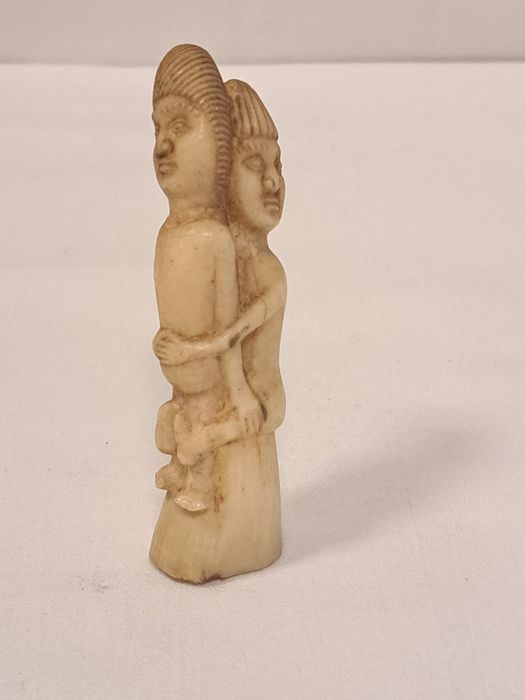 Escultura irótica antiga