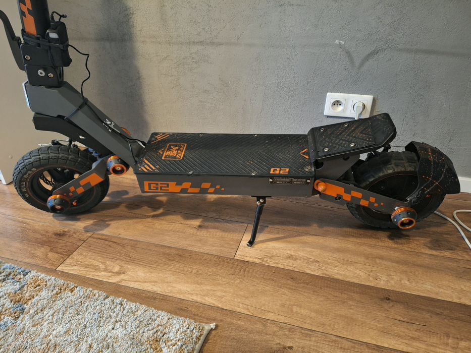 Hulajnoga Kukirin G2   pozostało 1,5 roku gwarancji