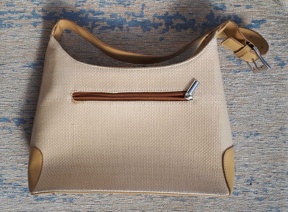Torebka damska beżowo-kremowa z rączką