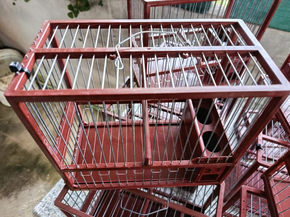 Gaiolas de canto em pvc