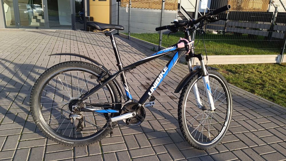 Rower Unibike Mission 26' czarno-niebieski