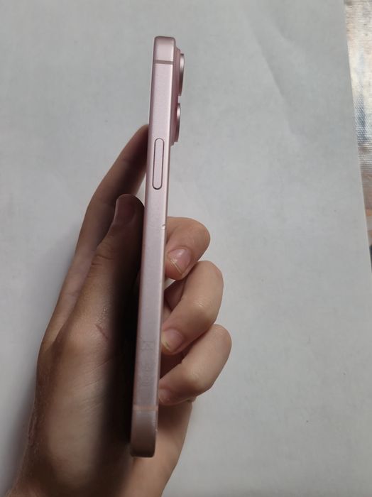 IPhone 15/128  рожевий