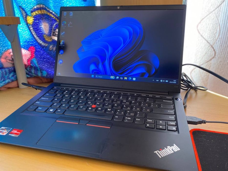 Ноутбук 14" Lenovo ThinkPad E14 G2 AMD Ryzen 5 4500U RAM 8GB SSD 256