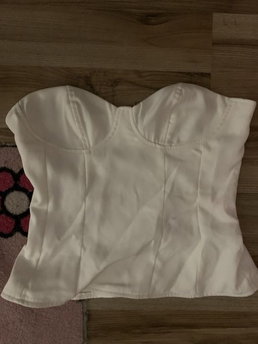 Gorset biały na zamek