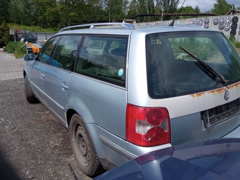 VW Passat B5 1.8T AWT *na części*