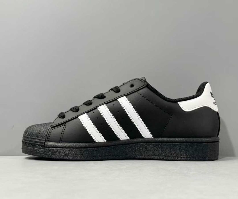 adidas Superstar XLG Black White R.38