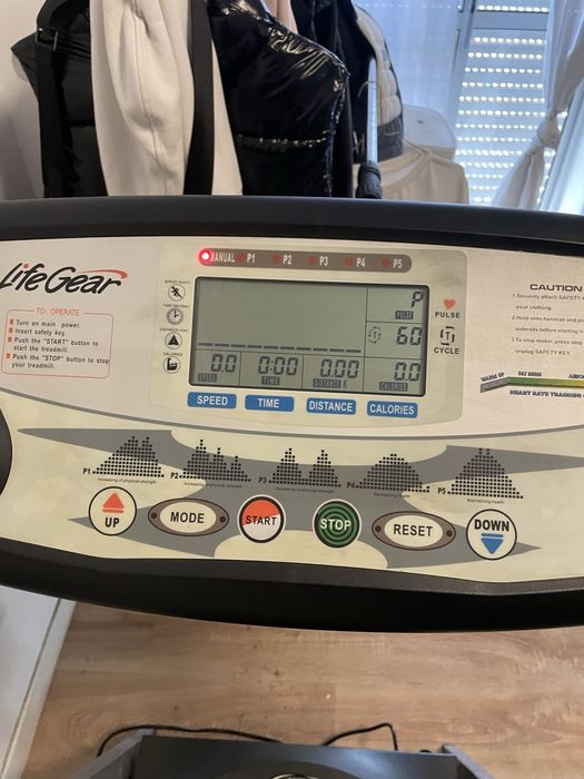 Esteira praticamente nova