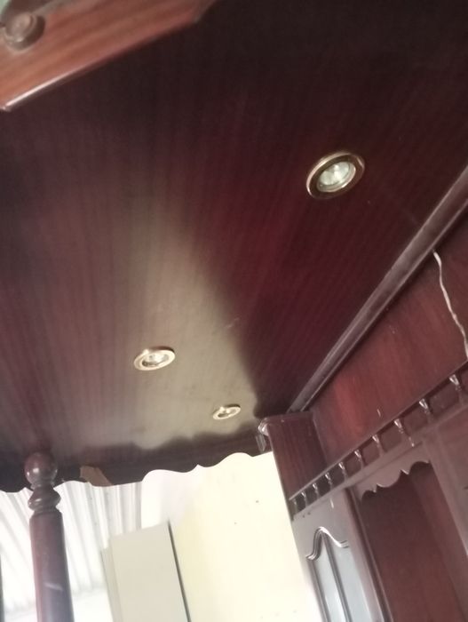 Móvel de sala bar com iluminação