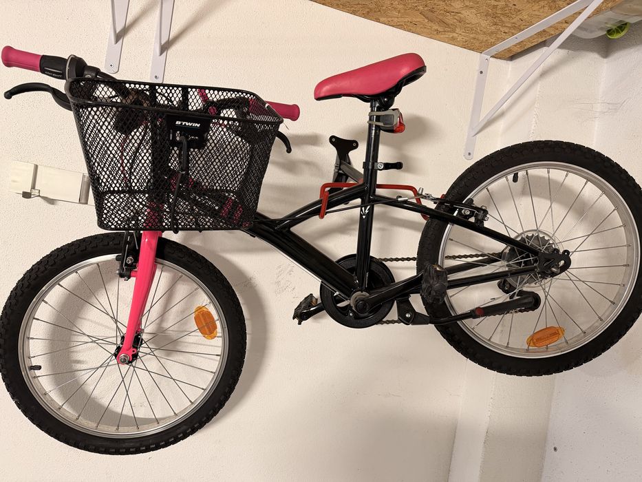 Bicicleta crianca 20 BTWIN Decathlon como nova com cesto