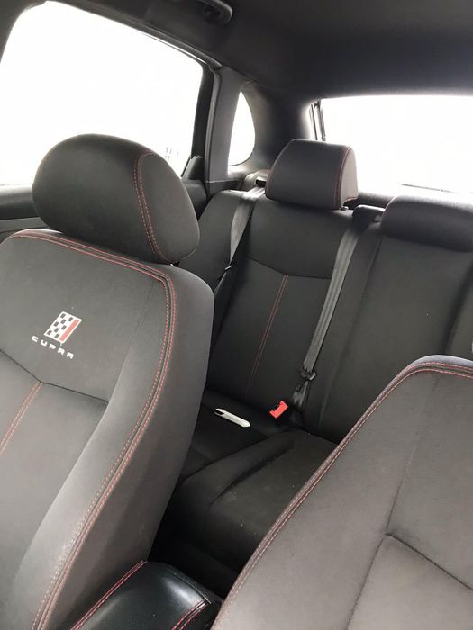 SEAT Ibiza 6L 1.4 (Kit Cupra)
Conta com 282 mil km.