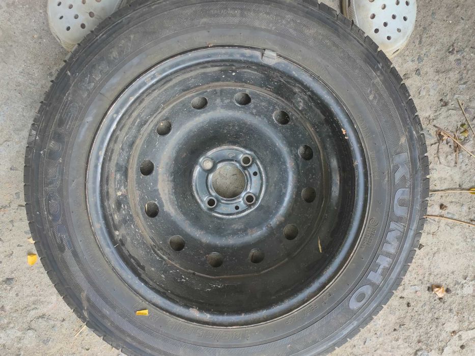 Резина Колесо в сборе с новой резиной R15 185/65