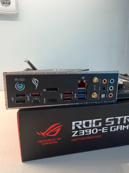Motherboard ASUS ROG Strix Z390-E Gaming LGA1151