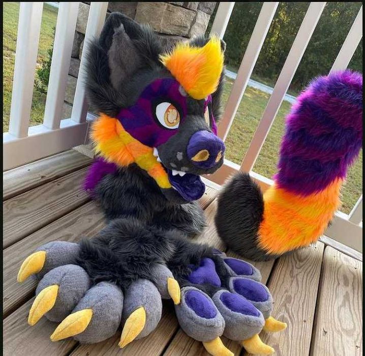 Fursuits à venda