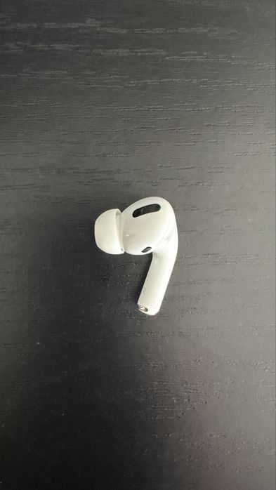 Apple airpods pro 1 правий навушник