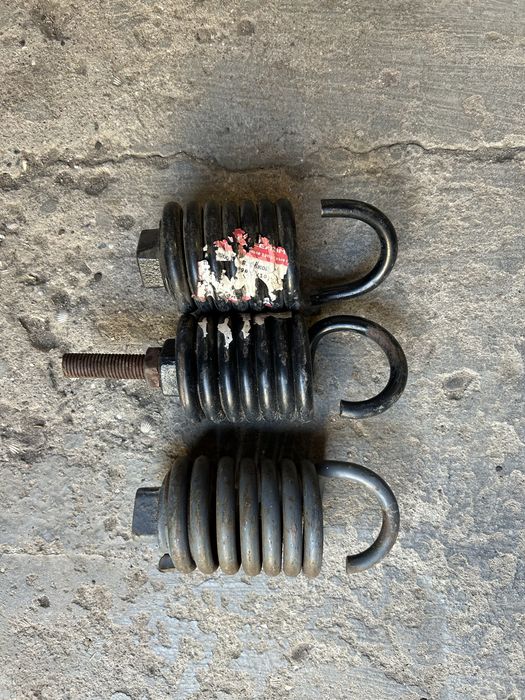 Пружина зрівнуваження жатки ДОН 1500