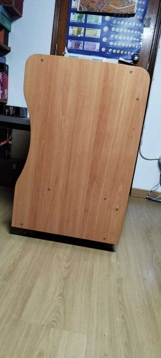 Mesa Pequena e Portátil (Sem Nenhuma Marca de Uso)