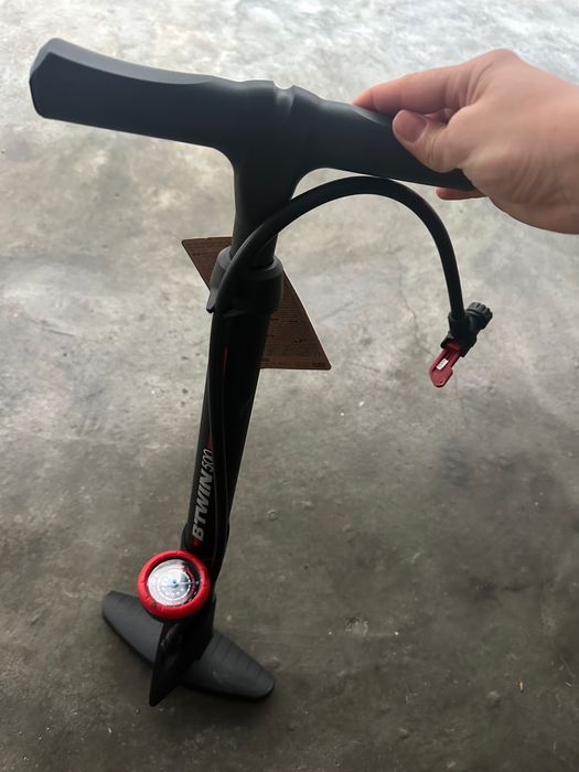 Bomba de pé 500 de bicicleta nova (Decathlon)