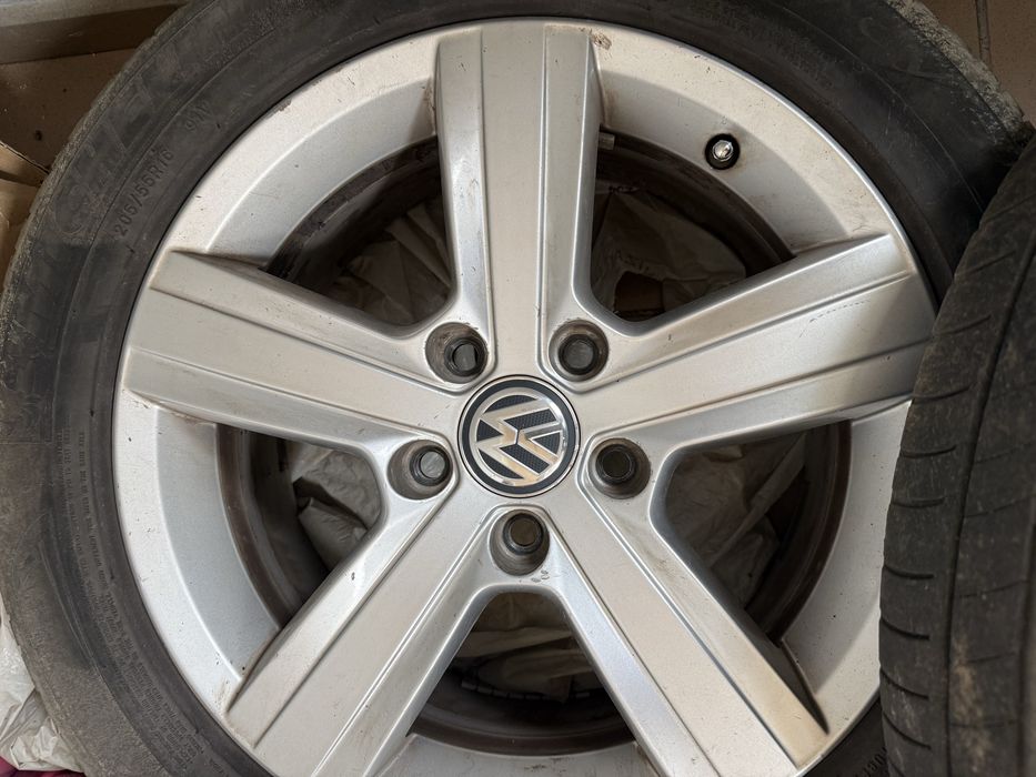Komplet kół , felgi aluminiowe Vw , opony, koła