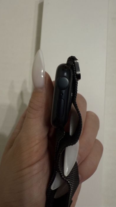 Продам годиник Appel