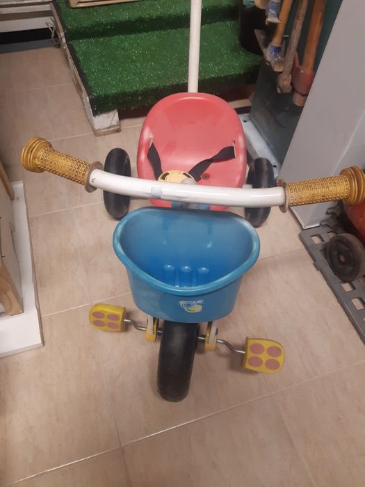 Triciclo para criança