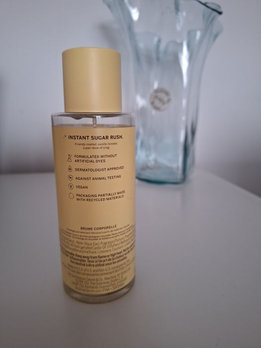 Pink mgiełka do ciała Glazed Vanilla &Dreamy 250 ml