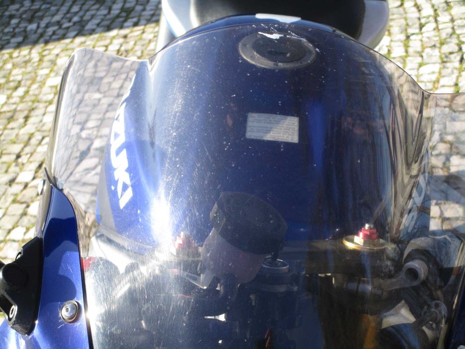 suzuki gsxr-1000 k2 2001