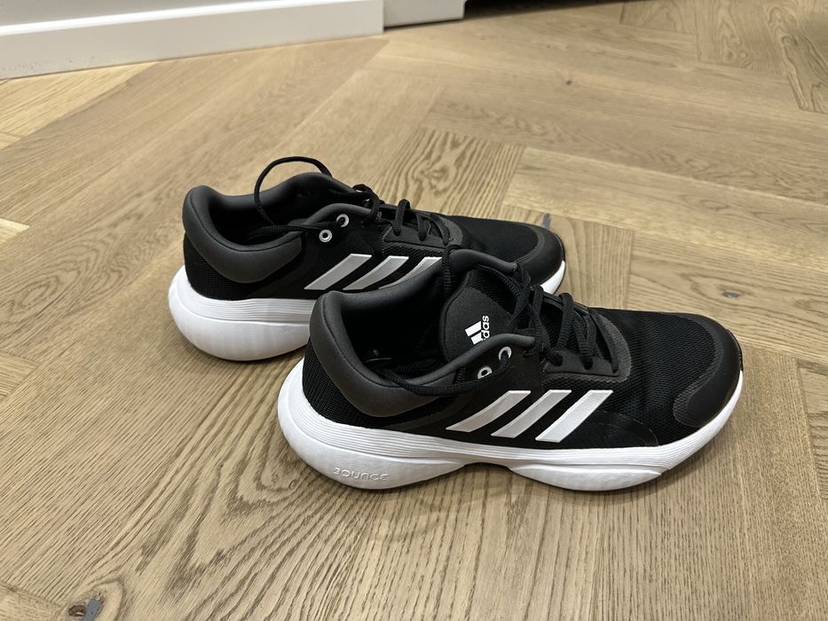 Adidas response czarne, rozmiar 42 2/3